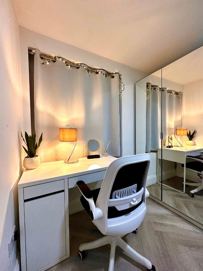 Charming 4 Bedrooms House With Garden In Heart Of London Camden Екстериор снимка